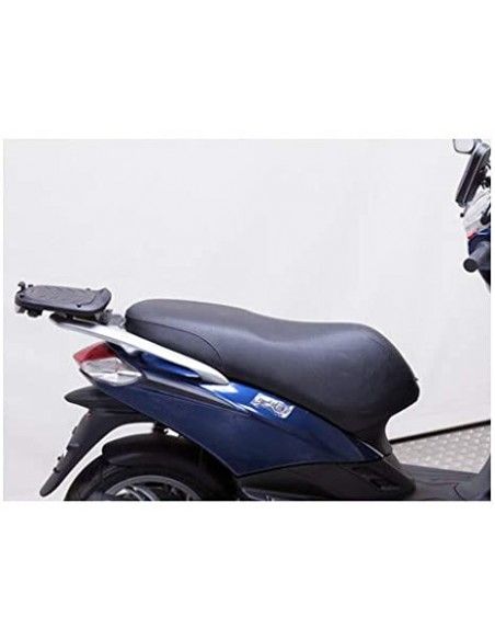 FIJACION DE BAUL PIAGGIO FLY 50/125/150 13-14