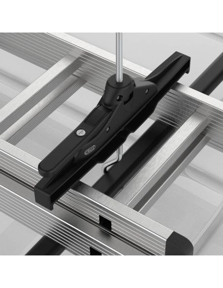 FIJACION PARA ESCALERAS CRUZ LEDDER CLAMP