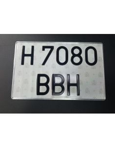 PLACA DE MATRICULA METALICA...